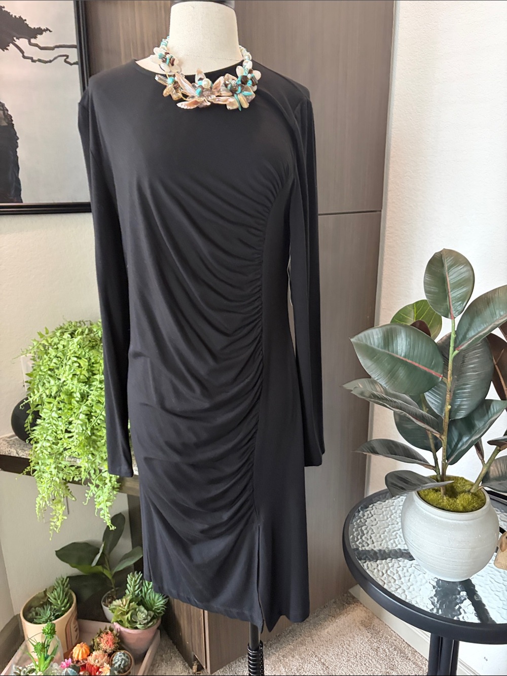 Karen Kane Black Long-Sleeve Ruched Sheath Dress